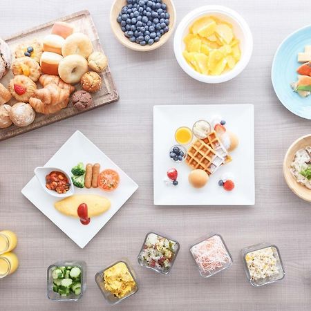 난키-시라하마 메리어트 호텔 외부 사진 A selection of breakfast foods