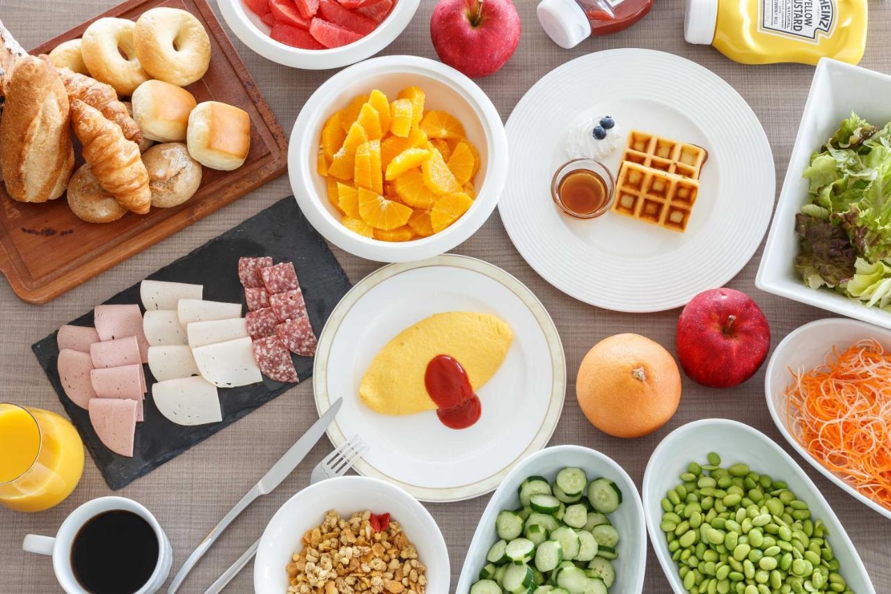 난키-시라하마 메리어트 호텔 외부 사진 A selection of breakfast foods