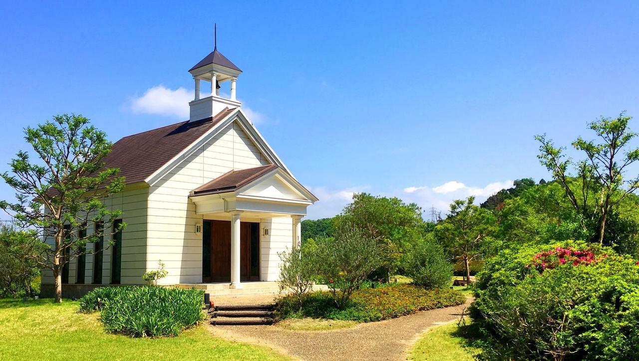 난키-시라하마 메리어트 호텔 외부 사진 Chapel at the University of Yamanashi
